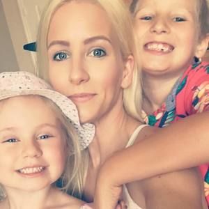 Meet your Posher, Cynthia